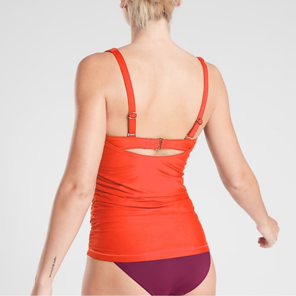 Athleta square neck bra cup tankini. Size 34 B/C.